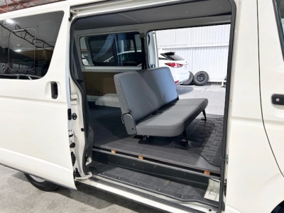 2020 Toyota Hiace FULL OPTION =4X4= 