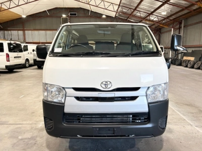 2019 Toyota Hiace =4X4= 6 Seaters - Dual Airbags