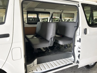 2018 Toyota Hiace --$4500 REDUCED-- **4WD** REMOVABLE BACK SEATS 