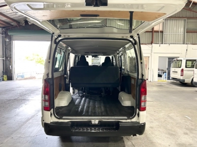 2018 Toyota Hiace --$4500 REDUCED-- **4WD** REMOVABLE BACK SEATS 