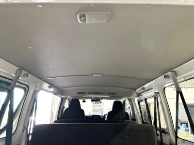 2018 Toyota Hiace --$4500 REDUCED-- **4WD** REMOVABLE BACK SEATS 