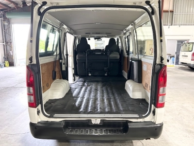 2018 Toyota Hiace --$4500 REDUCED-- **4WD** REMOVABLE BACK SEATS 
