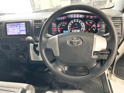 2018 Toyota Hiace --$4500 REDUCED-- **4WD** REMOVABLE BACK SEATS 