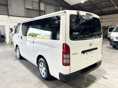 2018 Toyota Hiace =4X4= TIMBER FLOOR $1000 DISCOUNTED for Fuel