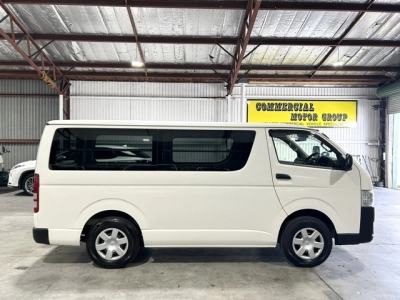2018 Toyota Hiace =4X4= TIMBER FLOOR $1000 DISCOUNTED for Fuel