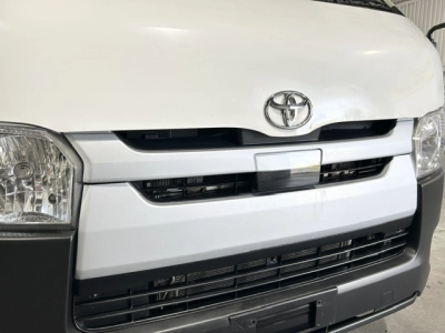 2018 Toyota Hiace =4X4= TIMBER FLOOR $1000 DISCOUNTED for Fuel