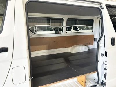 2018 Toyota Hiace =4X4= TIMBER FLOOR $1000 DISCOUNTED for Fuel