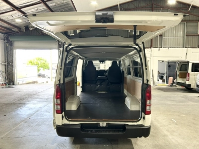 2018 Toyota Hiace =4X4= TIMBER FLOOR $1000 DISCOUNTED for Fuel