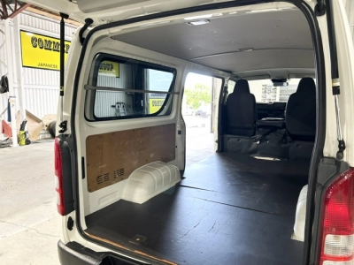 2018 Toyota Hiace =4X4= TIMBER FLOOR $1000 DISCOUNTED for Fuel