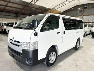 2018 Toyota Hiace =4X4= TIMBER FLOOR $1000 DISCOUNTED for Fuel