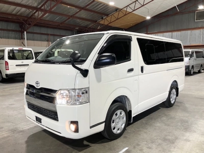 2017 TOYOTA HIACE LWB 2.8L DIESEL TURBO