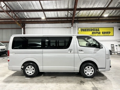 2020 Toyota Hiace 4X4 SUPER GL!!! 5 SEATER / with REAR AIRCON!!
