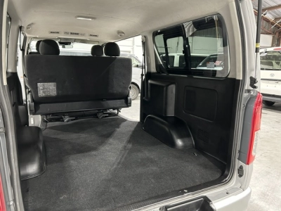 2020 Toyota Hiace 4X4 SUPER GL!!! 5 SEATER / with REAR AIRCON!!