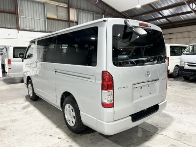 2020 Toyota Hiace 4X4 SUPER GL!!! 5 SEATER / with REAR AIRCON!!