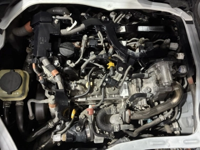 2018 Toyota Hiace 4X4 / Dual Airbags / REAR AIRCON 