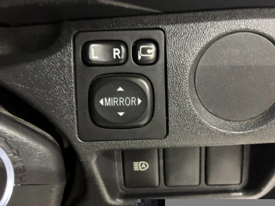 2018 Toyota Hiace 4X4 / Dual Airbags / REAR AIRCON 