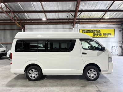 2018 Toyota Hiace 4X4 / Dual Airbags / REAR AIRCON 