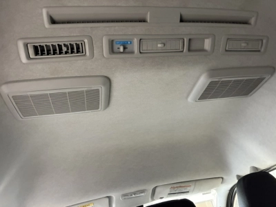 2018 Toyota Hiace 4X4 / Dual Airbags / REAR AIRCON 