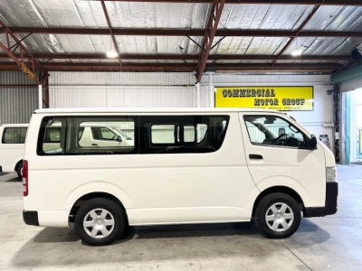 2019 Toyota Hiace =4X4= 6 or 9 Seaters *DUAL Airbags*