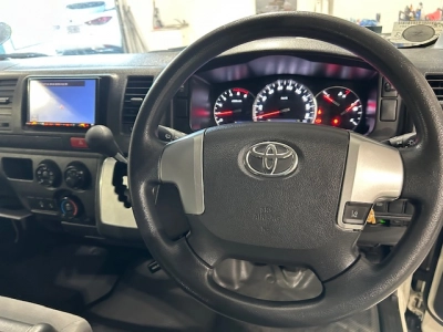 2019 Toyota Hiace =4X4= 6 or 9 Seaters 