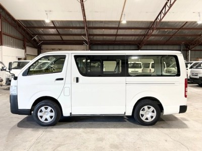 2019 Toyota Hiace =4X4= 6 or 9 Seaters *DUAL Airbags*