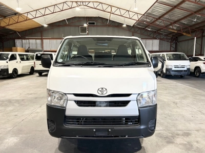 2020 Toyota Hiace --- 4WD 4WD 4WD --- $4000 REDUCED