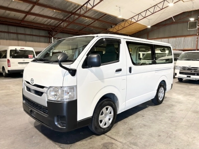 2020 Toyota Hiace --- 4WD 4WD 4WD --- $4000 REDUCED