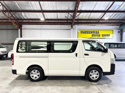 2020 Toyota Hiace *FACELIFT MODEL* ===FULL TIME 4WD===