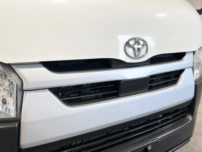 2020 Toyota Hiace *FACELIFT MODEL* ===FULL TIME 4WD===