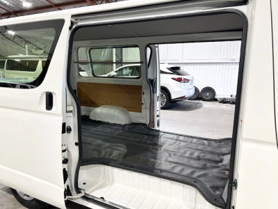 2020 Toyota Hiace FACELIFT MODEL ===FULL TIME 4WD===