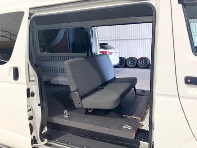 2019 Toyota Hiace =Rare Diesel 4x4 HighRoof= 6 Seaters