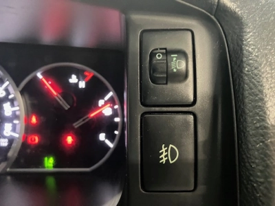 2019 Toyota Hiace =Rare Diesel 4x4 HighRoof= 6 Seaters