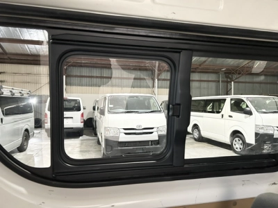 2019 Toyota Hiace =4X4= Dual Airbags _ 6 Seater 