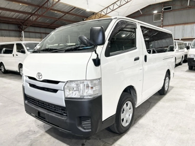 2019 Toyota Hiace =4X4= Dual Airbags _ 6 Seater 