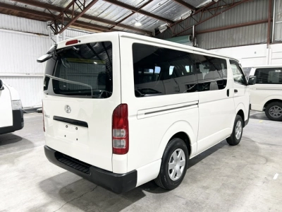 2019 Toyota Hiace =4X4= Dual Airbags _ 6 Seater 
