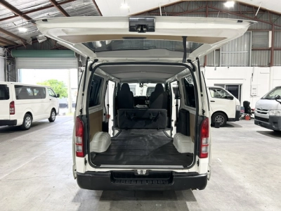 2019 Toyota Hiace =4X4= Dual Airbags _ 6 Seater 