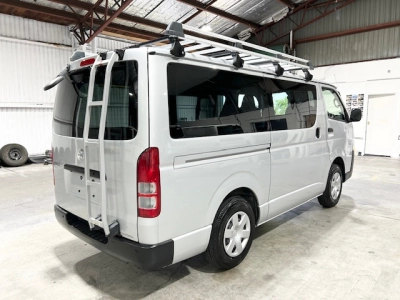 2021 Toyota Hiace Facelift Model = 4WD = 6 Seaters_ $500 DISCOUNTED FOR FUEL (1 WEEK ONLY)