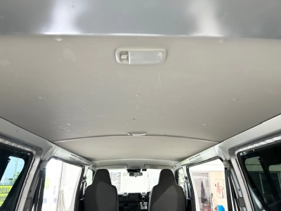 2021 Toyota Hiace Facelift Model = 4WD = 6 Seaters_ $500 DISCOUNTED FOR FUEL (1 WEEK ONLY)