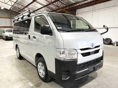 2021 Toyota Hiace Facelift Model = 4WD = 6 Seaters_ $500 DISCOUNTED FOR FUEL (1 WEEK ONLY)
