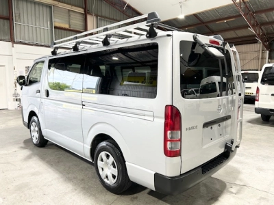2021 Toyota Hiace Facelift Model = 4WD = 6 Seaters_ $500 DISCOUNTED FOR FUEL (1 WEEK ONLY)