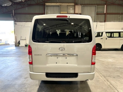 2019 Toyota Hiace *** 4WD 4WD 4WD *** $4000 REDUCED ++ MID YEAR SALE ++