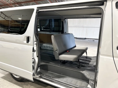 2019 Toyota Hiace *** 4WD 4WD 4WD *** $4000 REDUCED ++ MID YEAR SALE ++