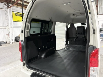 2020 Toyota Hiace 4X4 HIGH-ROOF / Rear Aircon!!
