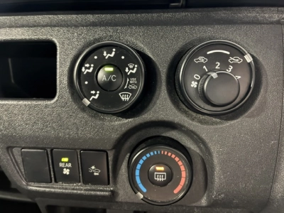 2020 Toyota Hiace 4X4 HIGH-ROOF / Rear Aircon!!
