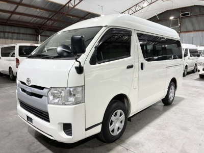 2020 Toyota Hiace 4X4 HIGH-ROOF / Rear Aircon!!