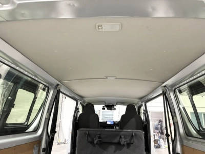 2020 Toyota Hiace =Super Low 20kms! = 6 Seaters