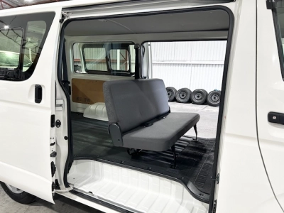 2018 Toyota Hiace Super Low 21km == Xmas BIG SALE ==