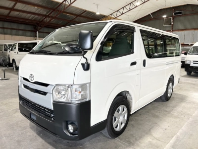 2018 Toyota Hiace Super Low 21km == Xmas BIG SALE ==