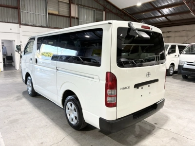 2020 Toyota Hiace = Super Low 26km = REMOVABLE High Floor