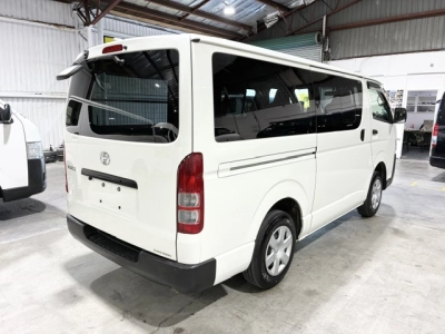 2020 Toyota Hiace = Super Low 26km = REMOVABLE High Floor